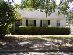 Pre-foreclosure in  MAYFLOWER AVE Memphis, TN 38122