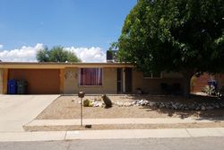  N Dennis Ave, Tucson AZ