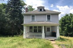  Aiken Road Ext, Mc Kees Rocks PA