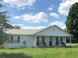 Pre-foreclosure in  ELON PL High Point, NC 27263