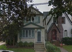 Pre-foreclosure in  KING ST Floral Park, NY 11001