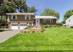  Oxford St, Westbury NY