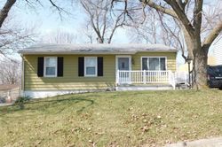 Pre-foreclosure in  S 41ST ST Bellevue, NE 68147