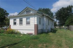 Pre-foreclosure in  S MAPLE ST Versailles, MO 65084