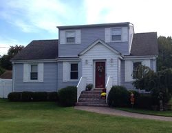  Helen Ave, Smithtown NY