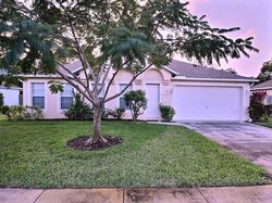 Pre-foreclosure in  COMPASS POINTE DR Vero Beach, FL 32966