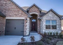 Pre-foreclosure in  CRATER LAKE DR Edmond, OK 73025