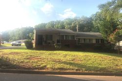 Pre-foreclosure Listing in MINNESOTA RD CHARLOTTE, NC 28208