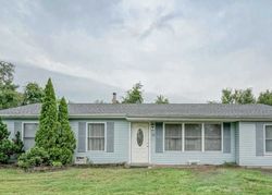 Pre-foreclosure in  JACKSON LN Sicklerville, NJ 08081