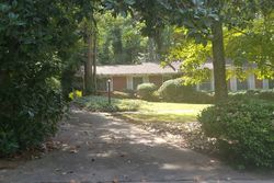 Pre-foreclosure in  NISKEY LAKE CIR SW Atlanta, GA 30331