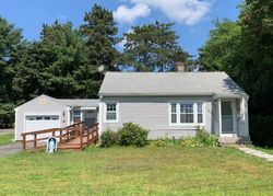 Pre-foreclosure Listing in MAPLE ST EAST LONGMEADOW, MA 01028