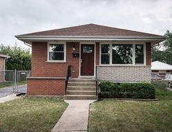 Pre-foreclosure in  W 81ST ST Burbank, IL 60459