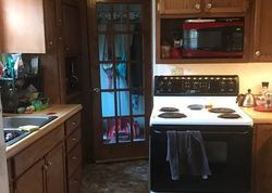 Pre-foreclosure in  PARK AVE SE Cedar Rapids, IA 52403