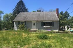 Pre-foreclosure Listing in BURT ST TAUNTON, MA 02780