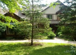 Pre-foreclosure in  BRIDLE LN Highland, MI 48356