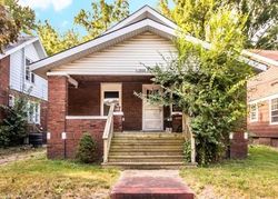  W Armstrong Ave, Peoria IL