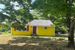 Pre-foreclosure Listing in W CENTER ST WEST BRIDGEWATER, MA 02379