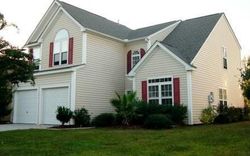 Pre-foreclosure in  LAKE LINDEN DR Bluffton, SC 29910