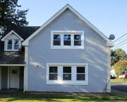 Pre-foreclosure in  W KELLY AVE Hampton, VA 23663