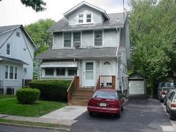 Pre-foreclosure Listing in BRADLEY AVE BERGENFIELD, NJ 07621