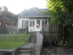 Pre-foreclosure in  E 28TH ST Erie, PA 16504