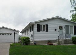  Airlane Dr, Burlington IA