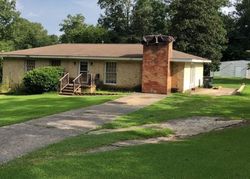 Pre-foreclosure in  LISA ANN DR SE Leeds, AL 35094