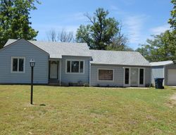  N Halstead St, Hutchinson KS