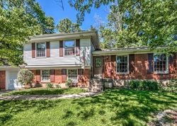 Pre-foreclosure in  WILBURLOOK LN Louisville, KY 40220