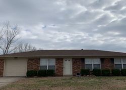 Pre-foreclosure Listing in BELMAR DR JEFFERSONVILLE, IN 47130