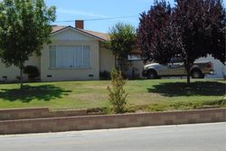 Pre-foreclosure in  FAIRFAX RD Bakersfield, CA 93306