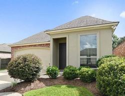Pre-foreclosure in  SPRING CREEK DR Baton Rouge, LA 70817
