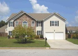 Pre-foreclosure Listing in ESTONIAN DR FAIRBURN, GA 30213