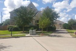 Pre-foreclosure in  LAKEMIST CT League City, TX 77573