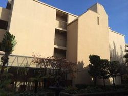 Pre-foreclosure in  EMBARCADERO W  Oakland, CA 94607