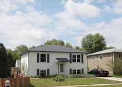 Pre-foreclosure in  WILER LN Toledo, OH 43611