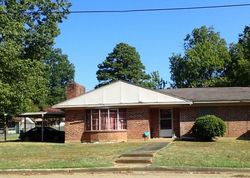Pre-foreclosure in  W 6TH ST Hope, AR 71801