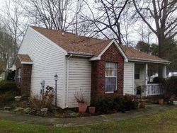 Pre-foreclosure Listing in MEADOWGREEN VILLAGE DR EDEN, NC 27288