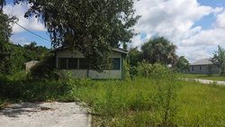 Pre-foreclosure in  VIRGINIA AVE Eustis, FL 32726