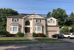 Pre-foreclosure in  DOCKERY DR West Orange, NJ 07052