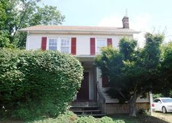 Pre-foreclosure in  WITHERSPOON ST Piscataway, NJ 08854