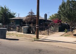 Pre-foreclosure in  E LAMONA AVE Fresno, CA 93703