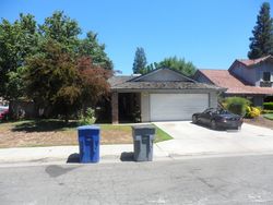 Pre-foreclosure in  E BRANDON LN Fresno, CA 93720