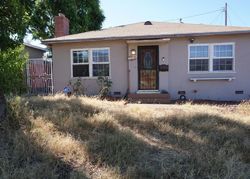 Pre-foreclosure in  FAIRCOURT LN Glendale, CA 91203