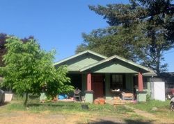 Pre-foreclosure in  KENWOOD AVE Medford, OR 97501