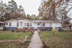 Pre-foreclosure in  TANGLEWOOD DR Anderson, SC 29621