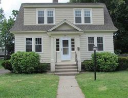 Pre-foreclosure in  OLIN ST Windsor, CT 06095