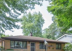 Pre-foreclosure in  WEDGEWOOD DR South Bend, IN 46637