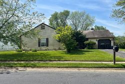 Pre-foreclosure in  ARBOR MEADOW DR Sicklerville, NJ 08081