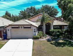 Pre-foreclosure in  BAY COLONY DR Bakersfield, CA 93312